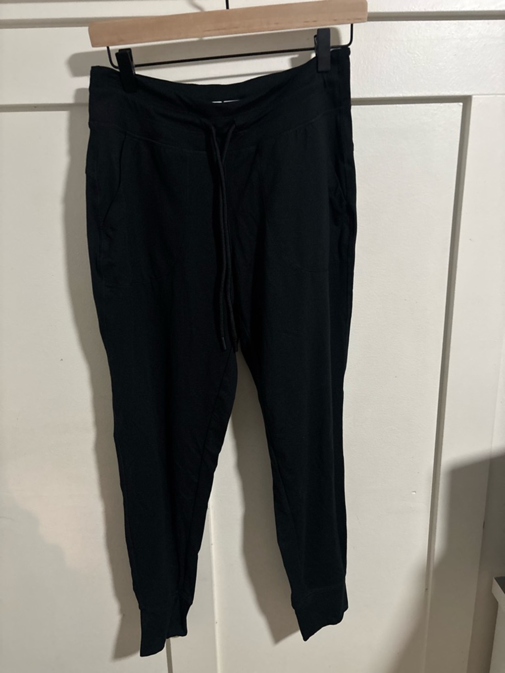 Lole Black Drawstring Joggers with Cuffed Ankles